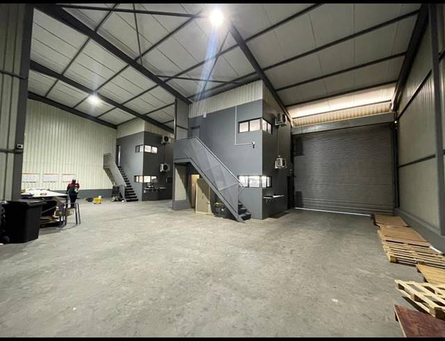 INDUSTRIAL PROPERTY TO RENT IN LYTTELTON